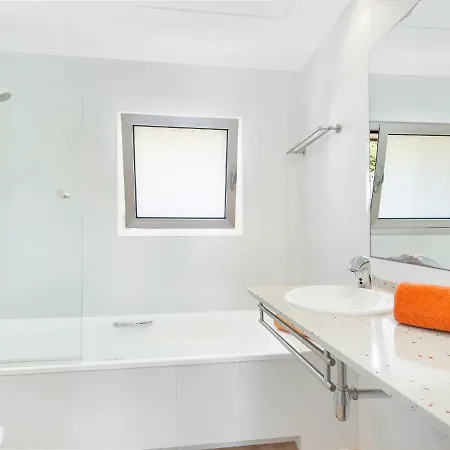 Places4stay Cristina Lloret de Mar